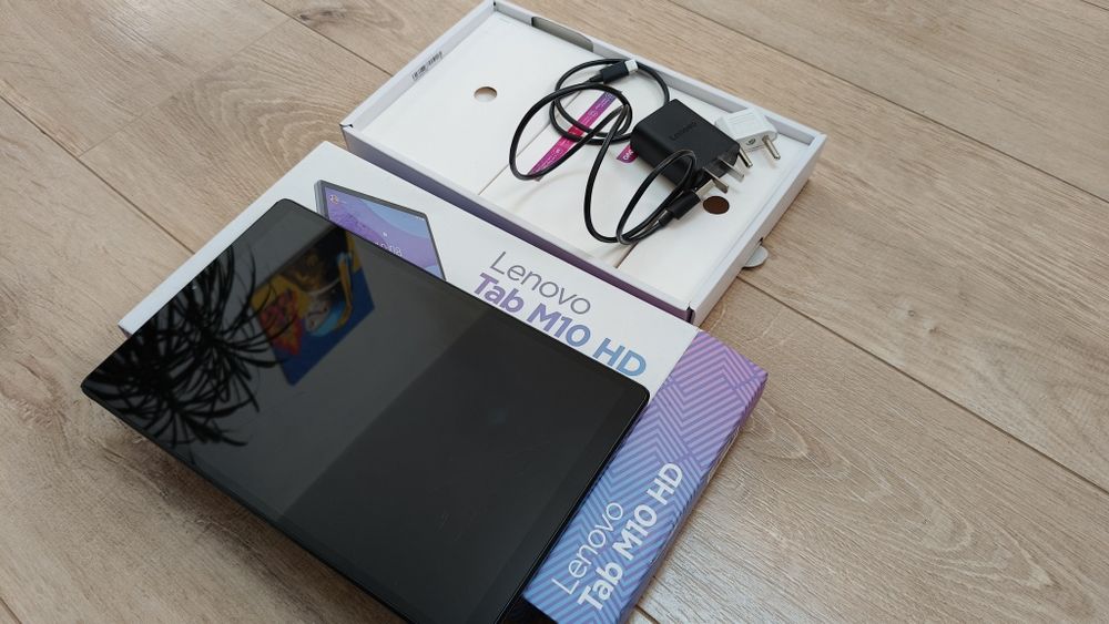 Планшет Lenovo M10 HD TB-x306f