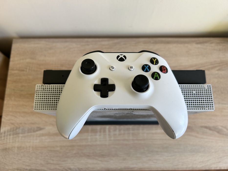 Xbox Gears 1 Tb limited edition