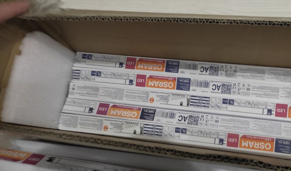 LED лампа Т8 Osram ST8E 1,2м 16W 1800Lm 6500K холодне біле 1 шт