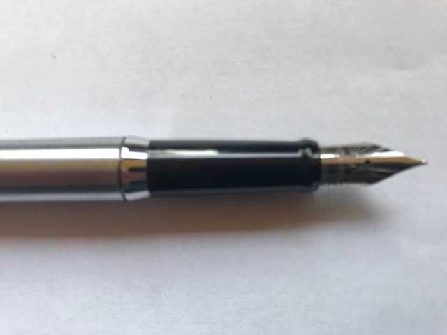 Pióro wieczne Sheaffer Sagaris Srebrny Metallic CT