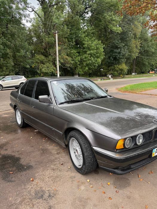 Продам BMW 535 е34