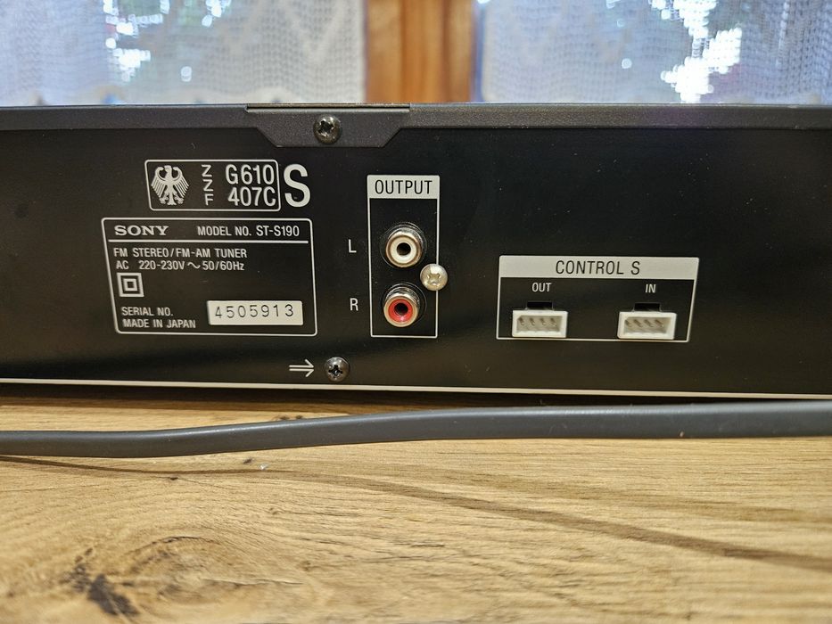 Tuner Sony st-s190