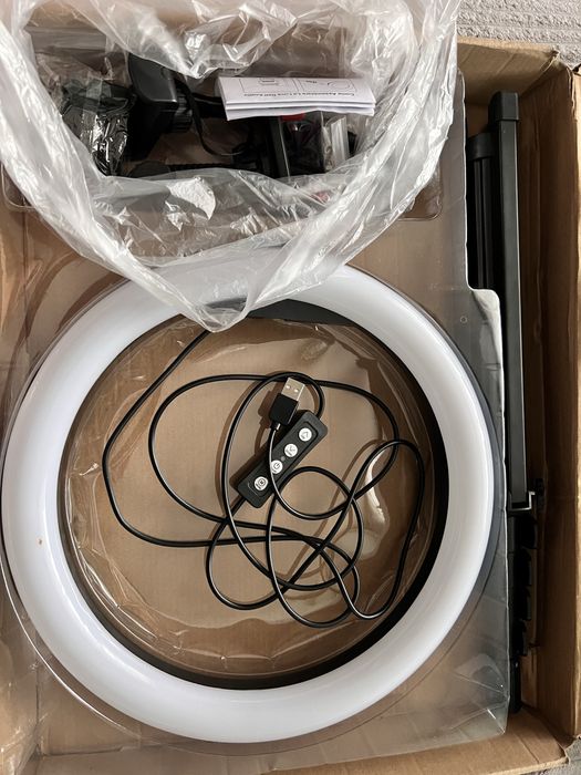 Лампа-штатив, кільцева лампа