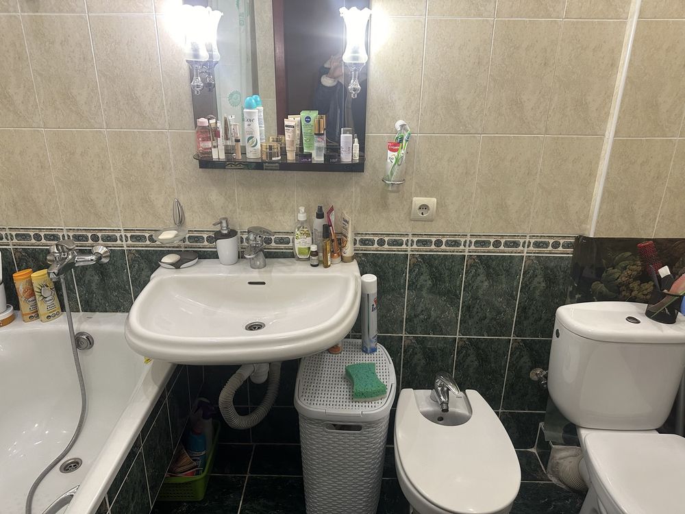 Продаж 3 кім. квартири у центрі, ремонт, меблі, АГВ