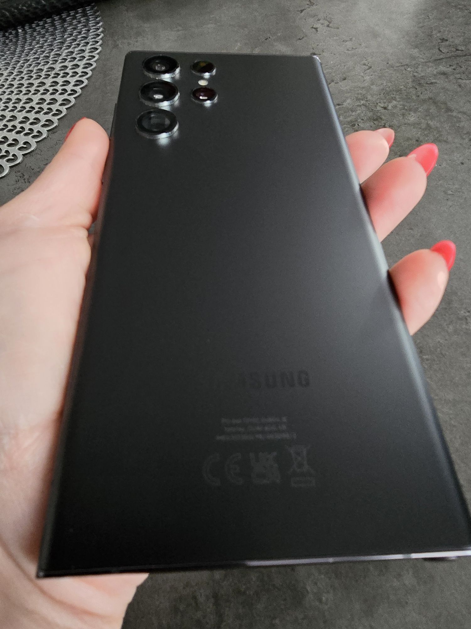 Samsung S22 Ultra 8/128 bardzo zadbany czarny