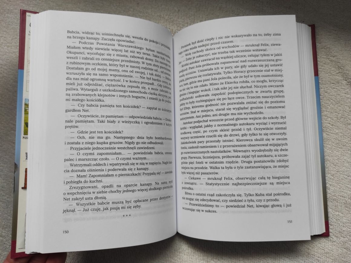 Książka młodzieżowa Felix, Net i Nika tom 1,.Gang niewidzialnych ludzi