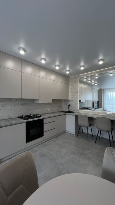 Продаж 1-кімнатної квартири! Підходить під Єоселя!