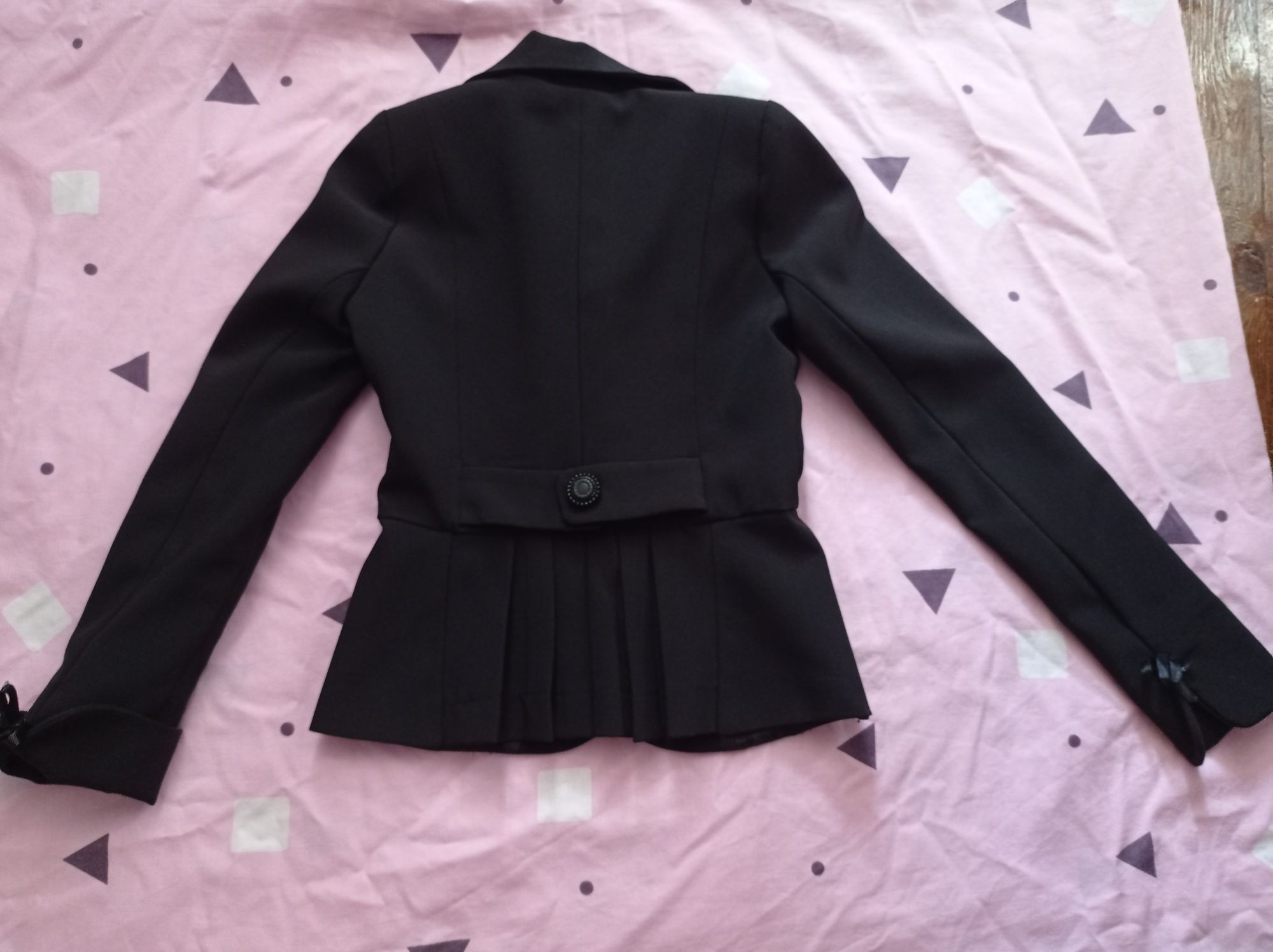 Блузка, пиджак для девочки 7-9 лет