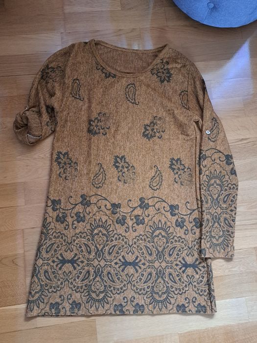 Sukienka/tunika dzianinowa karmel i wzór długi rękaw roll on r 42-44