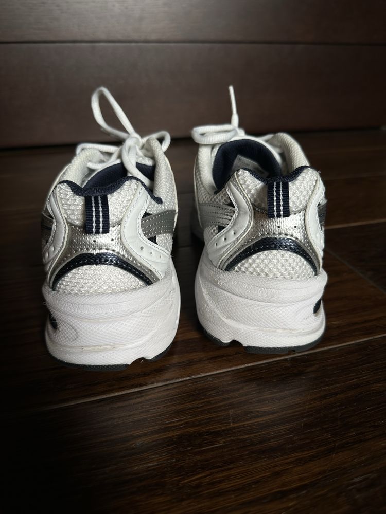 Кроссовки new balance