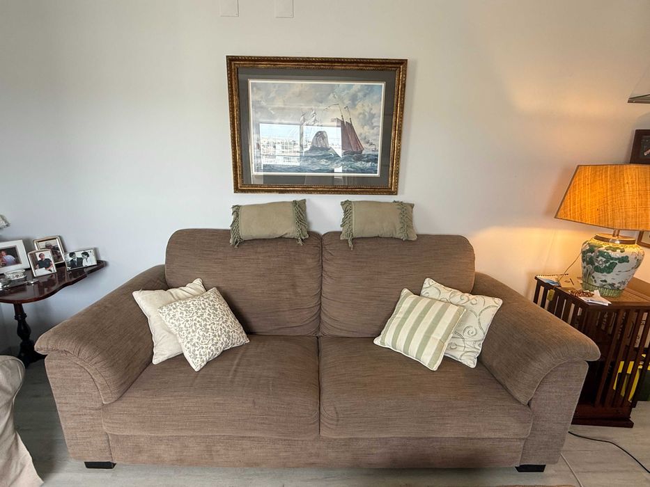 Sofá castanho 3 Lugares - Motivo: Mudança de casa