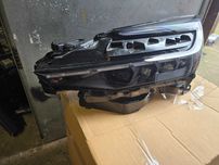 lampa przód Toyota CH-R full led 2023-