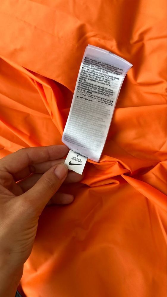 Мужской спортивный пуховик найк nike