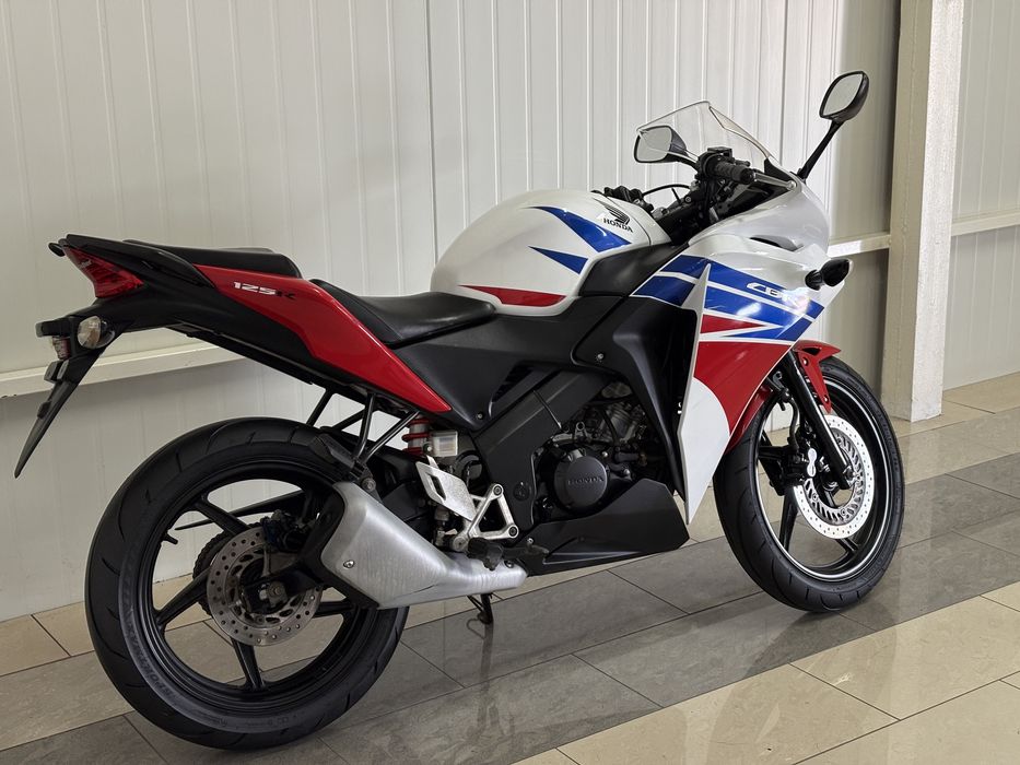 Honda Cbr 125 Jc50 #Najnowszy Model #Piękny #Kat B A1