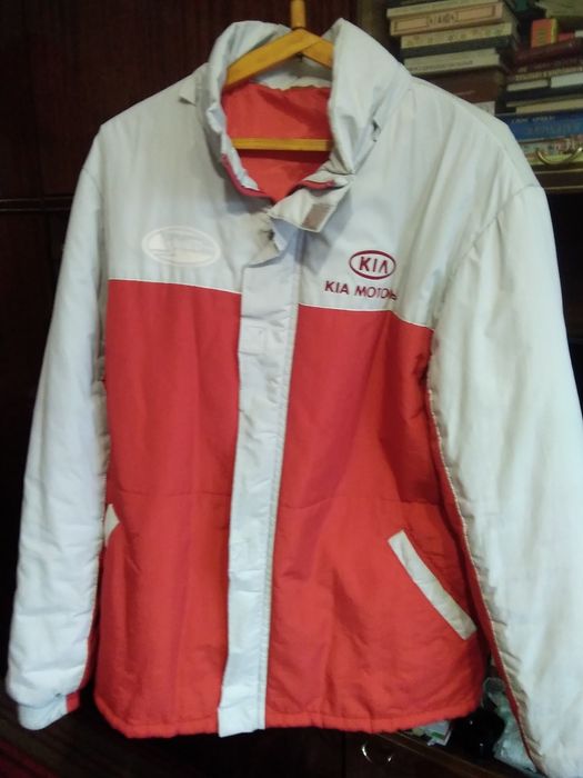 Одяг для жінок і чоловіків