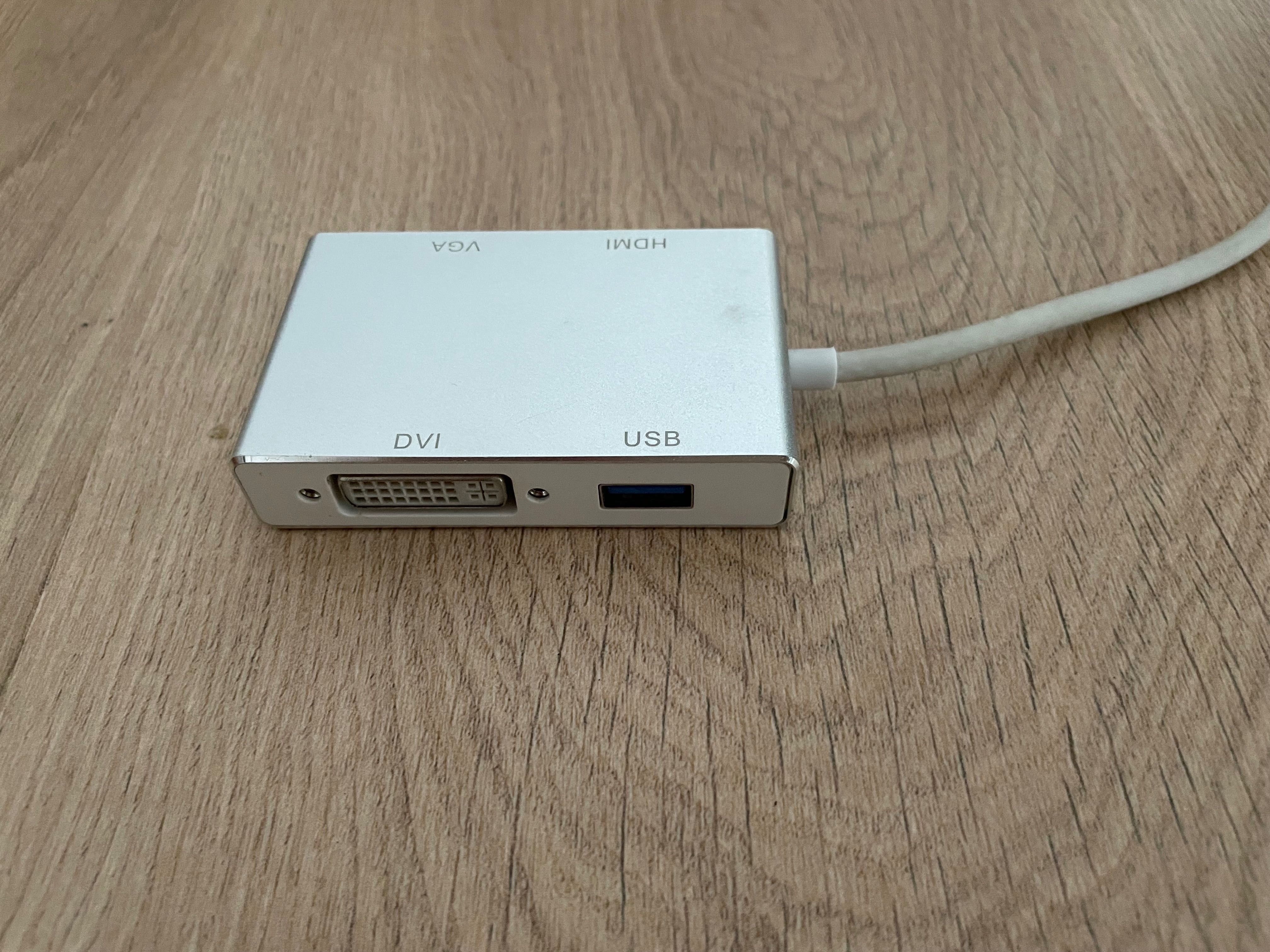 Adapter przejściówka USB-C na HDMI / DVI / VGA / USB