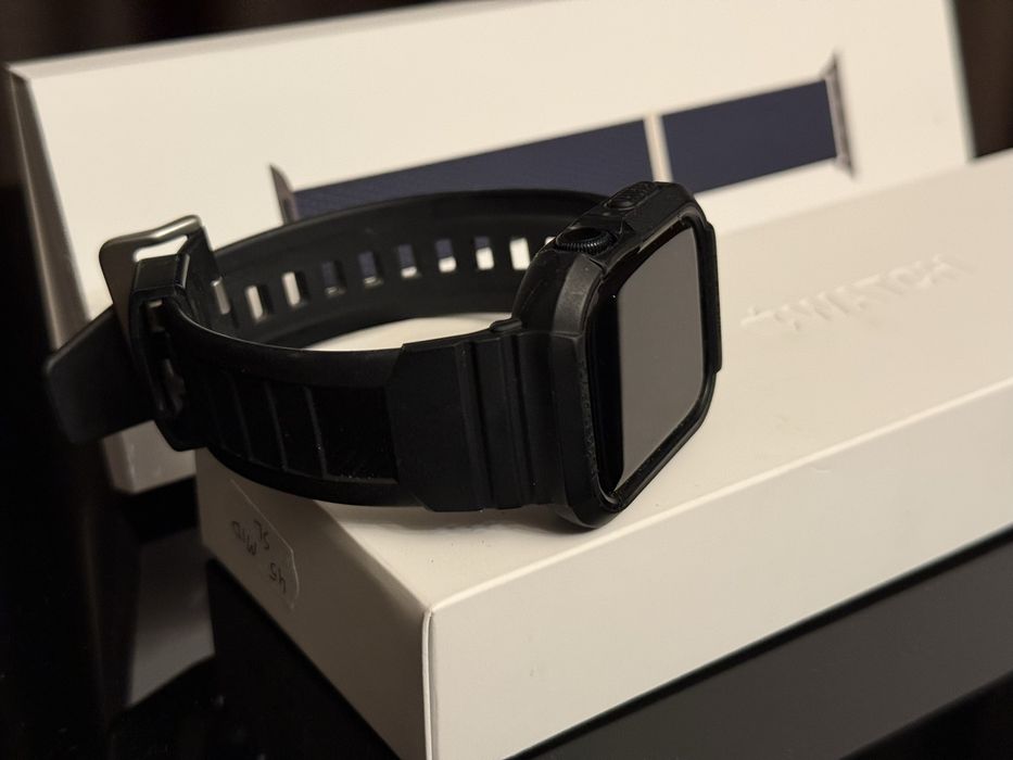 Apple Watch Series 9 GPS 45mm plus obudowa ochronna