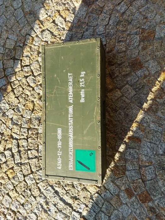 Skrzynia wojskowa militarna