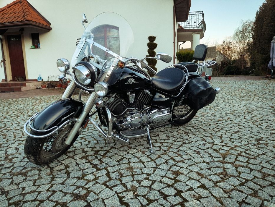 Yamaha XVS 1100 V-STAR