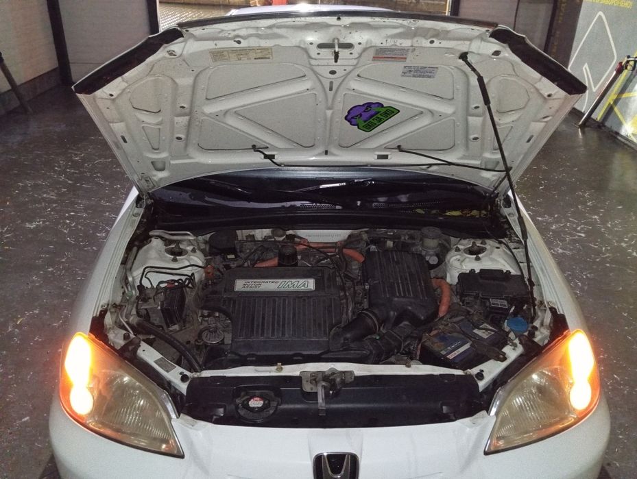 Продам Honda Civic Hybrid
