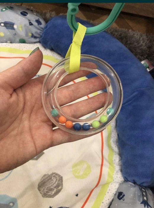 Розвиваючий килимок для дитини