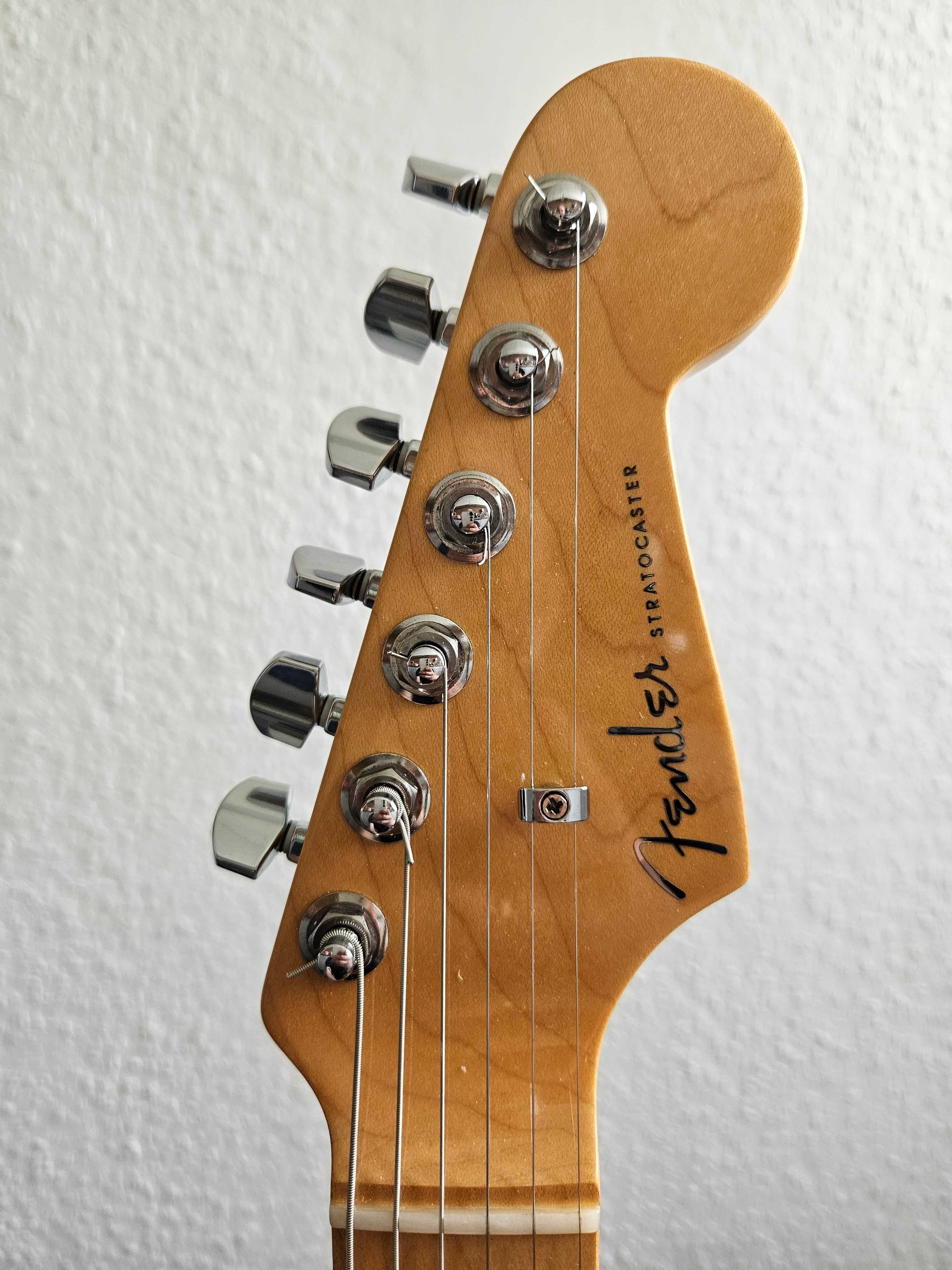 Fender Stratocaster Elite HSS Shawbucker