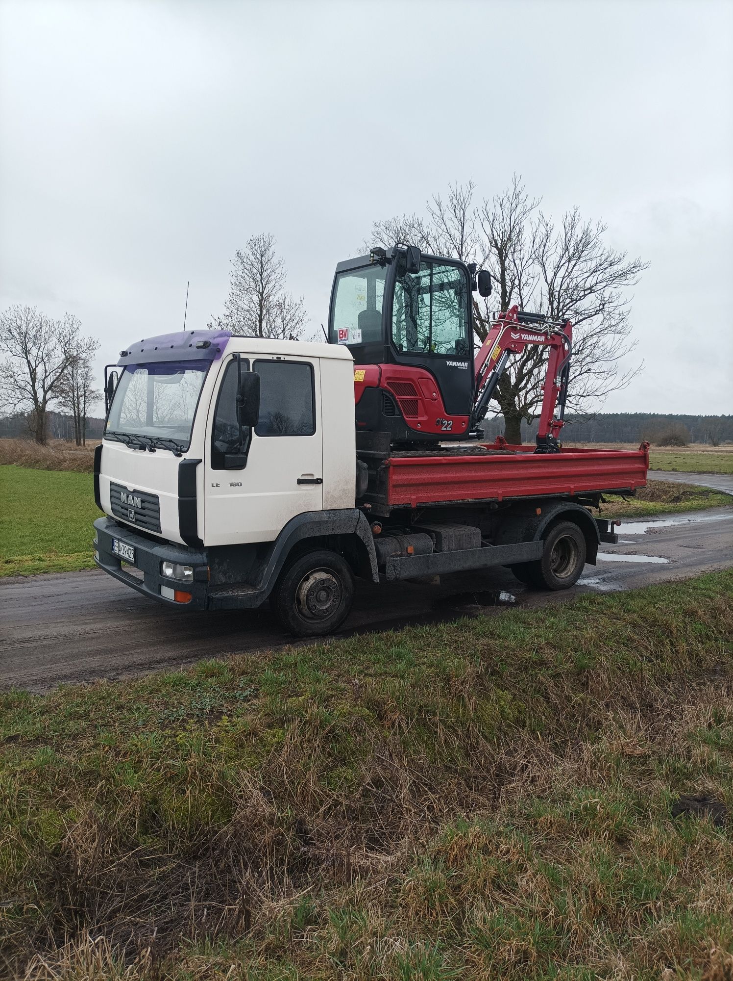 Prace ziemne, usługi minikoparką, transport