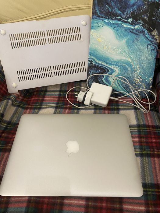 Ноутбук Apple Macbook air 13 a1466 2017 i5/8/128gb