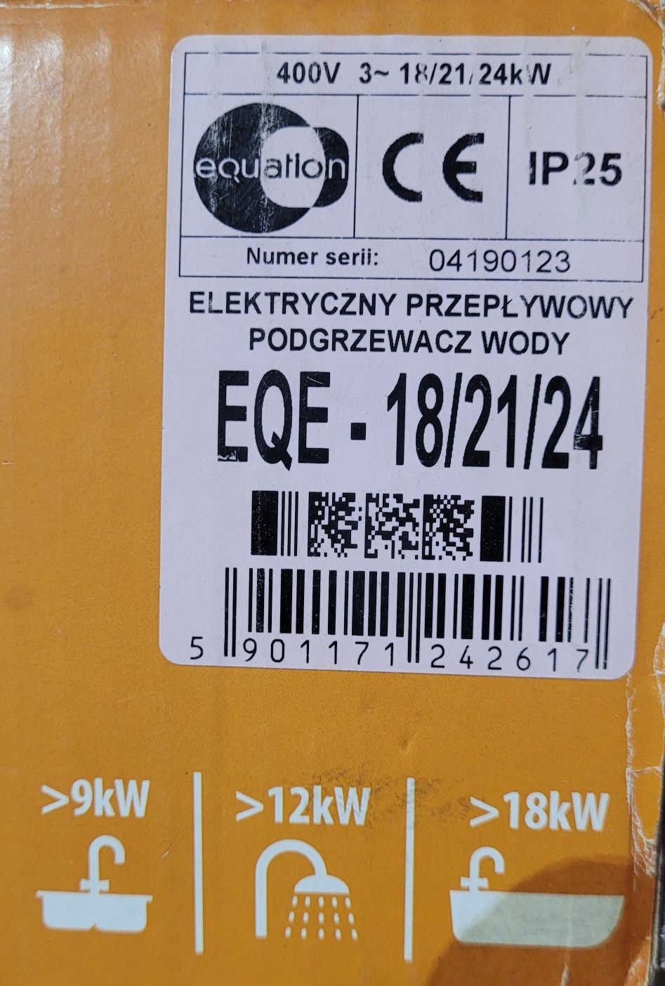 Elektryczny przepływowy podgrzewacz wody Equation EQE - 18/21/24