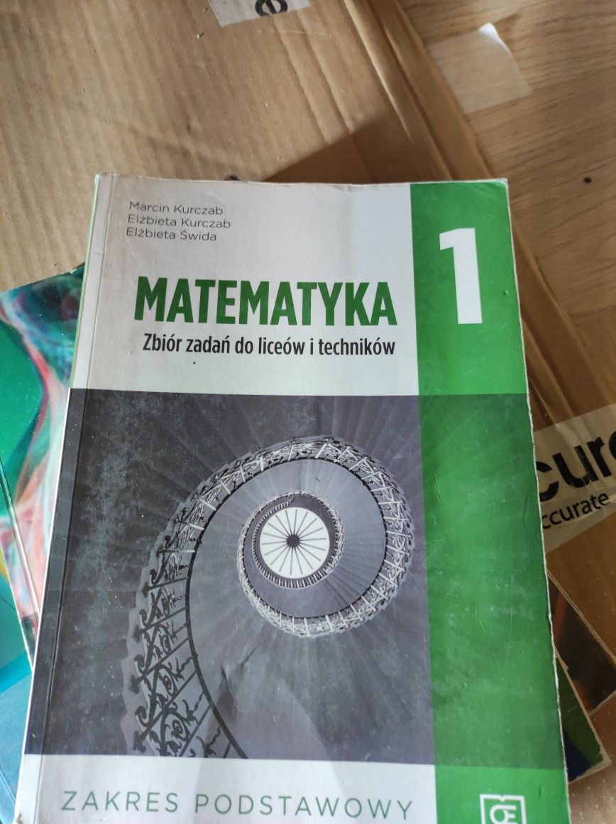 Podręczniki niemiecki matematyka biologia historia