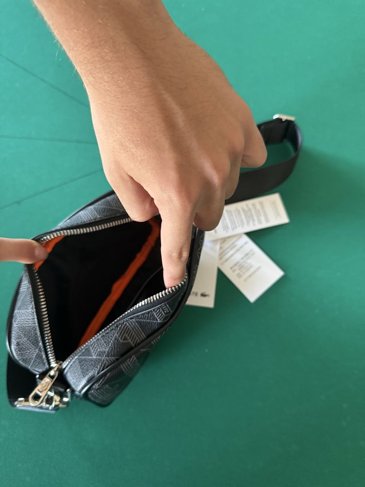 Bolsa Lacoste Monograma