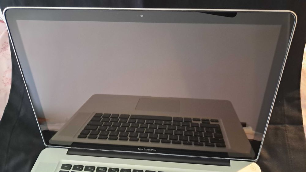 Computador portátil Apple MacBook Pro 15" modelo A1286 para peças