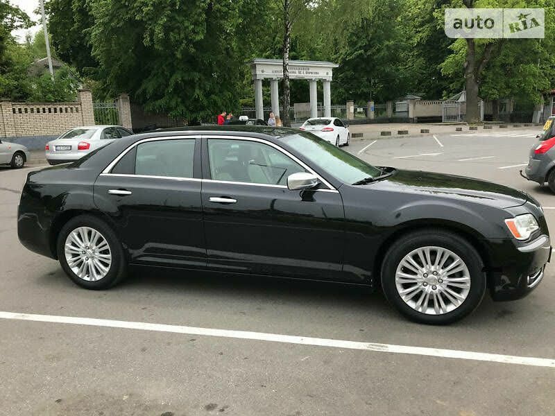 Chrysler 300 C 3.6 AWD FLEX FUEL. ТОРГ.