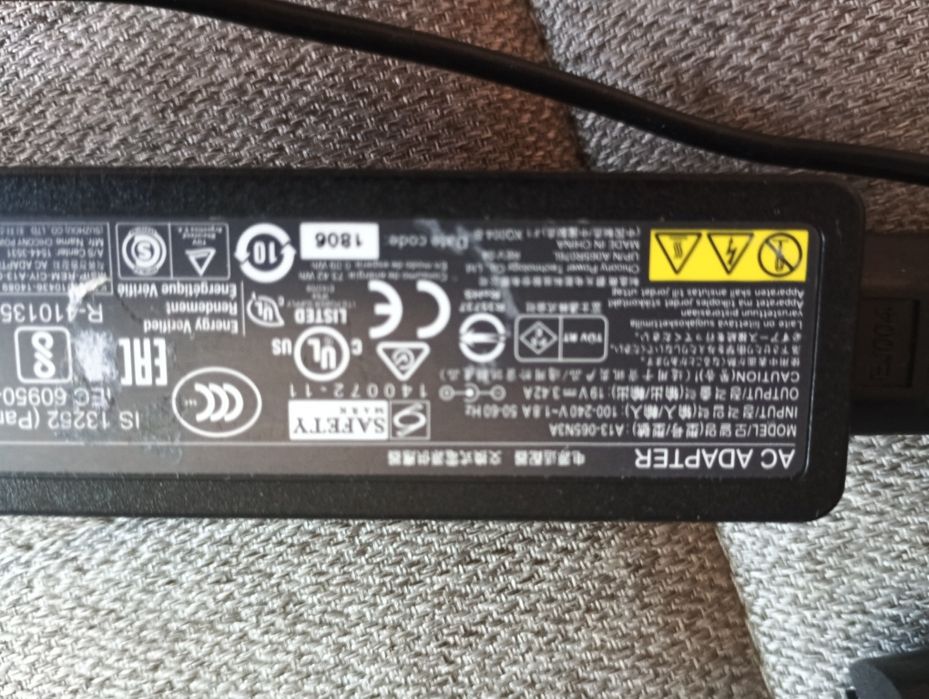 Ładowarka Do Laptopa 19V 3.42A