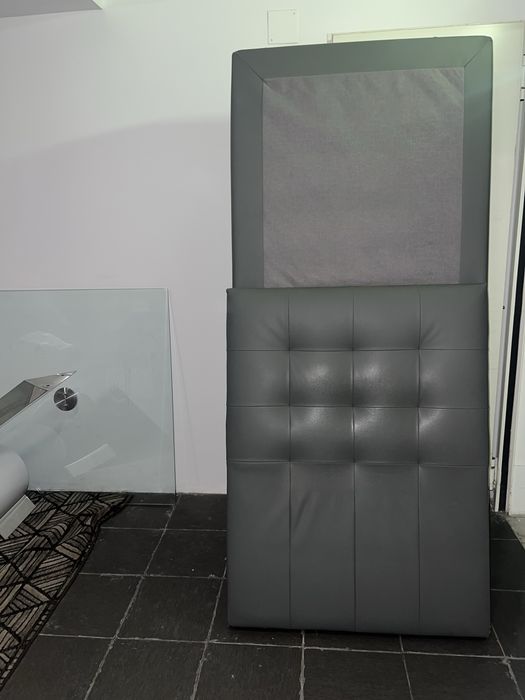 Cama com cabeceira