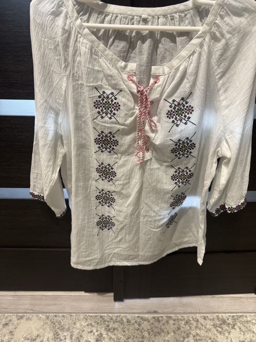 Жіноча - вишиванка