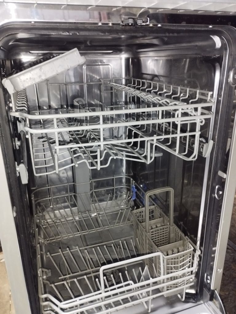 Zmywarka ARISTON HOTPOINT 45 wolnostojąca, stan bdb.