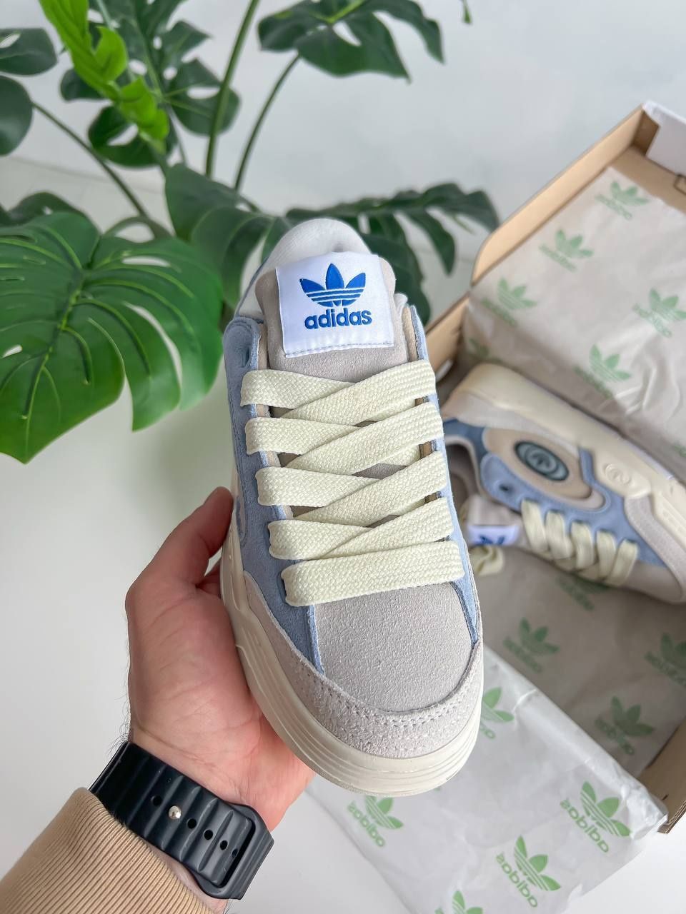 Adidas 2000 Blue/White