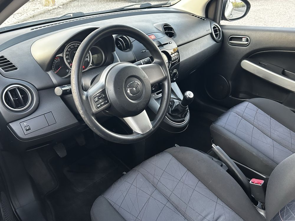 Mazda 2 1.3 (75cv)