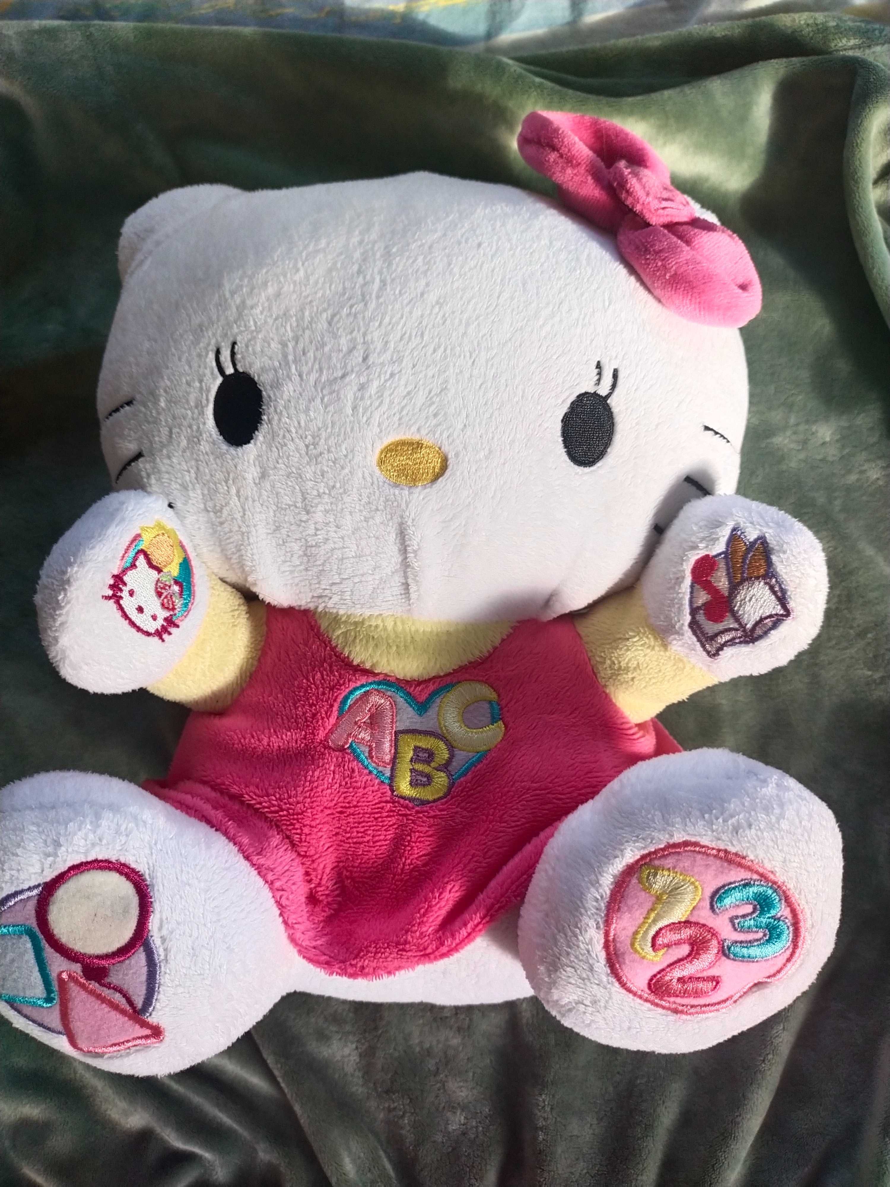 Hello kitty maskotka interaktywna 26cm