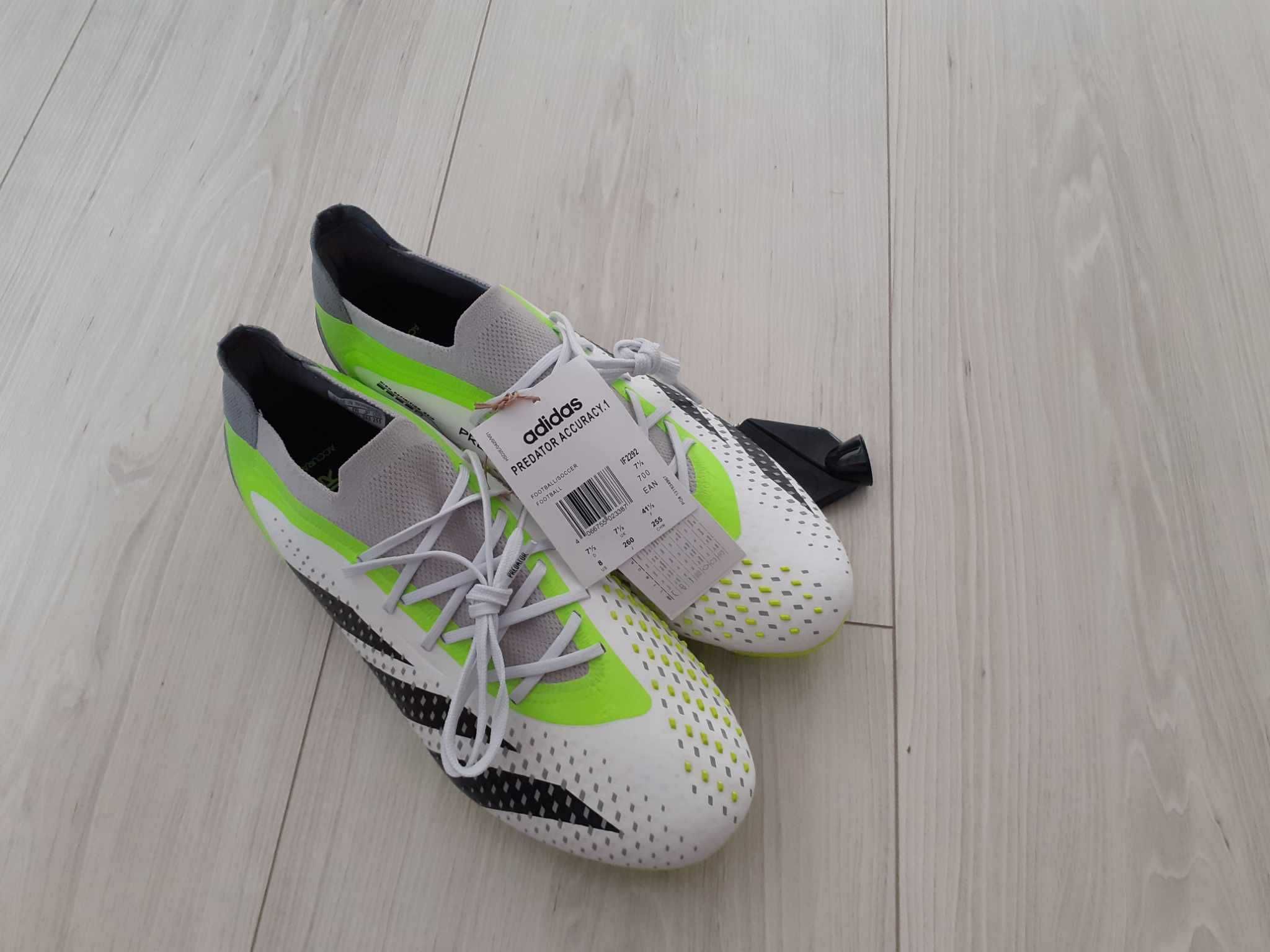 Profesjonalne korki Adidas Predator Accuracy.1 L SG IF2292 r. 41 1/3