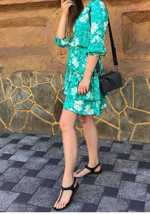 Жіноча сукня міні зелена