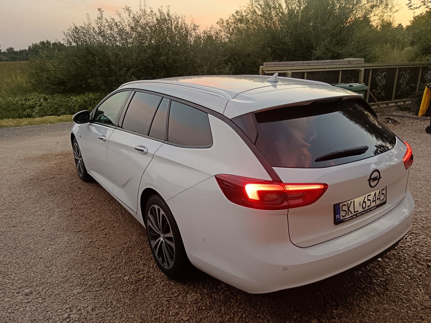 Insignia B bogata wersja full led radar kamery