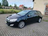 Opel Astra J Kombi 1.4 Turbo 2012r