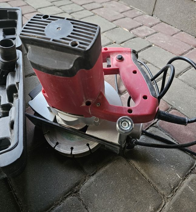 Bruzdownica KRAFT&DELE KD1537
Model: KD1537