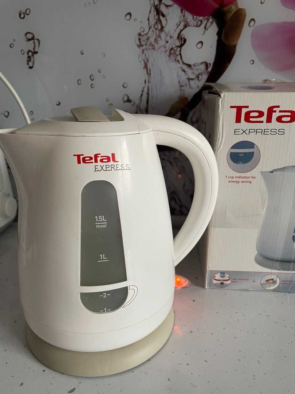 Електричний чайник Tefal