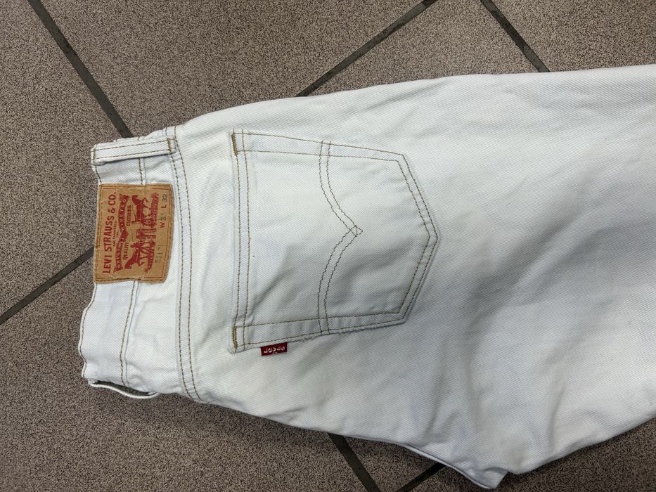 Джинси Levis розмір М