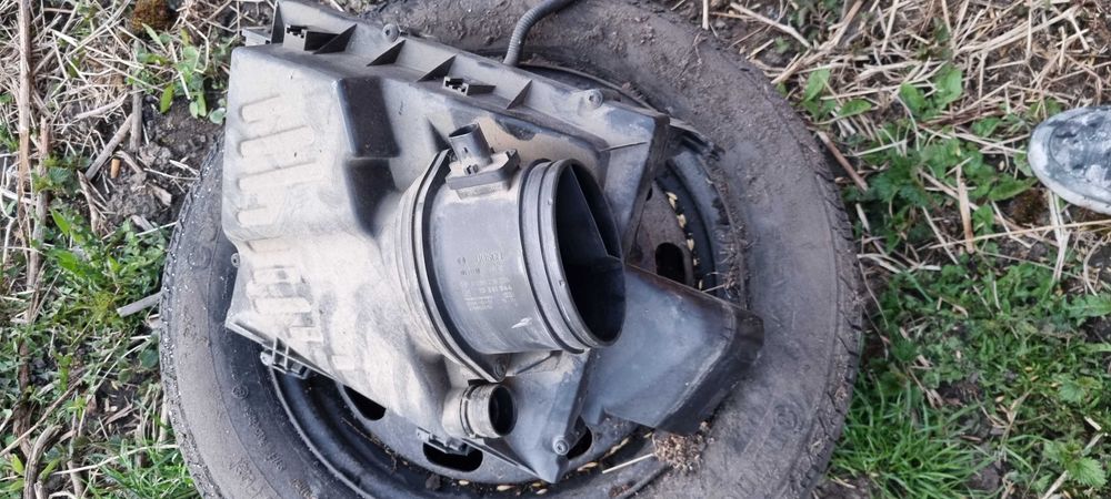 Obudowa filtra powietrza opel insignia a 2.8t