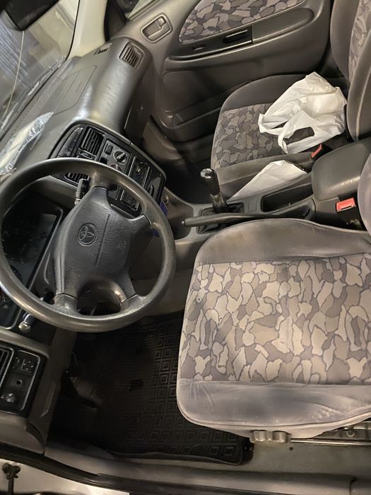 Toyota Avensis 1998 газ/бензин