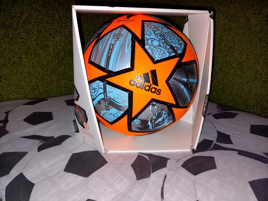 100% ОРИГІНАЛ! М'яч футбольний Adidas Finale PRO WTR FIFA.НЕ РЕПЛІКА!